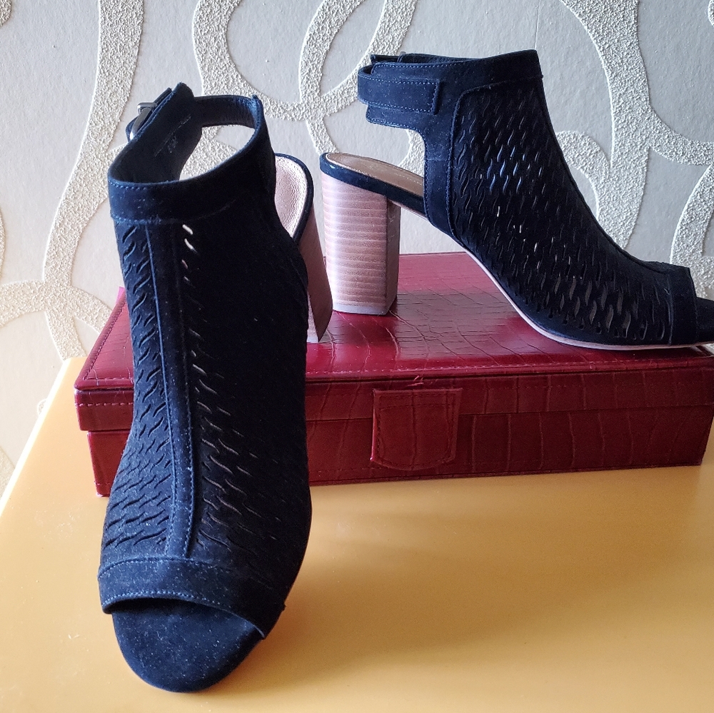 Antonio Melanio booties